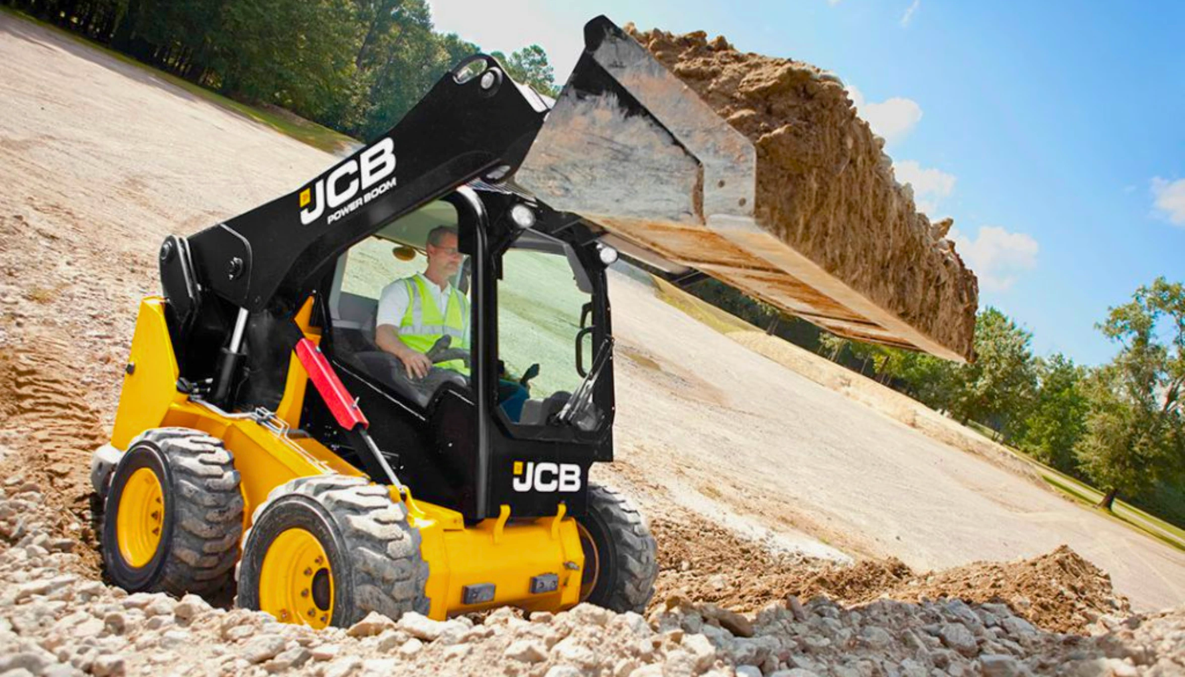 Operador de Mini Carregadeira